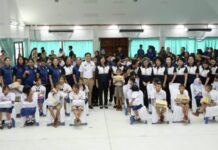 เหล่ากาชาดชลบุรีปันน้ำใจ มอบชุดนักเรียน–รองเท้า 1,064 ชุด ช่วยเด็กยากไร้ 11 อำเภอ ลดภาระผู้ปกครอง