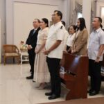 ผู้ว่าราชการจังหวัดนนทบุรี นำหัวหน้าส่วนราชการและคณะฯ ร่วมพิธีอธิษฐานอวยพรของศาสนาคริสต์เพื่อความเป็นสิริมงคล