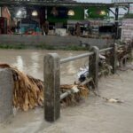 พัทยาอ่วมทั้งคืน ฝนถล่มน้ำท่วมเมือง ต่างชาติ 3 คนพลัดตกคลอง ช่วยได้ 2 สูญหาย 1”วงจรปิดจับภาพได้