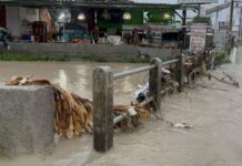 พัทยาอ่วมทั้งคืน ฝนถล่มน้ำท่วมเมือง ต่างชาติ 3 คนพลัดตกคลอง ช่วยได้ 2 สูญหาย 1”วงจรปิดจับภาพได้