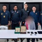 สืบ ตม.6 จับมือ สืบ สตม. รวบหนุ่มแดนกิมจิตัวการระดับสูงแก๊งหลอกลงทุน หนีหมายแดงกบดานไทย เหยื่อชาติเดียวกันเกินกว่า 100 ราย ความเสียหายเกินกว่า 250 ล้านบาท