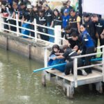 ผู้ว่าฯ แปดริ้ว ปล่อย “กองทัพปลานักล่า” 7,000 ตัว ลุยคุมปลาหมอคางดำ ผนึกพลังชุมชน ฟื้นสมดุลระบบนิเวศ คืนความอุดมสมบูรณ์สู่ลำน้ำบางปะกง