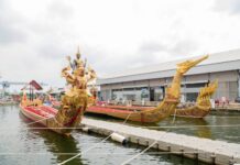 ผู้บัญชาการทหารเรือ ตรวจเยี่ยมกำลังพลฝีพายประจำเรือพระราชพิธี ในการจัดขบวนพยุหยาตราทางชลมารค