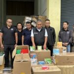 สืบนครบาลบุก 2 จุด ‘สมุทรปราการ-โกดังสะแกงาม พระราม 2 ยึดบุหรี่ไฟฟ้าลอบนำเข้าประเทศเพื่อนบ้าน 1.3 หมื่นชิ้น จับคนงานพม่า 2 ราย รวมของกลางมูลค่ากว่า 5.2 ล้านบาท