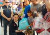 สส.กอล์ฟ เร่งช่วยผู้ประสบอุทกภัยกาญจนบุรี “พม.” มอบถุงยังชีพ 280 ครัวเรือน ผนึกกำลังทุกภาคส่วนบรรเทาความเดือดร้อนประชาชน